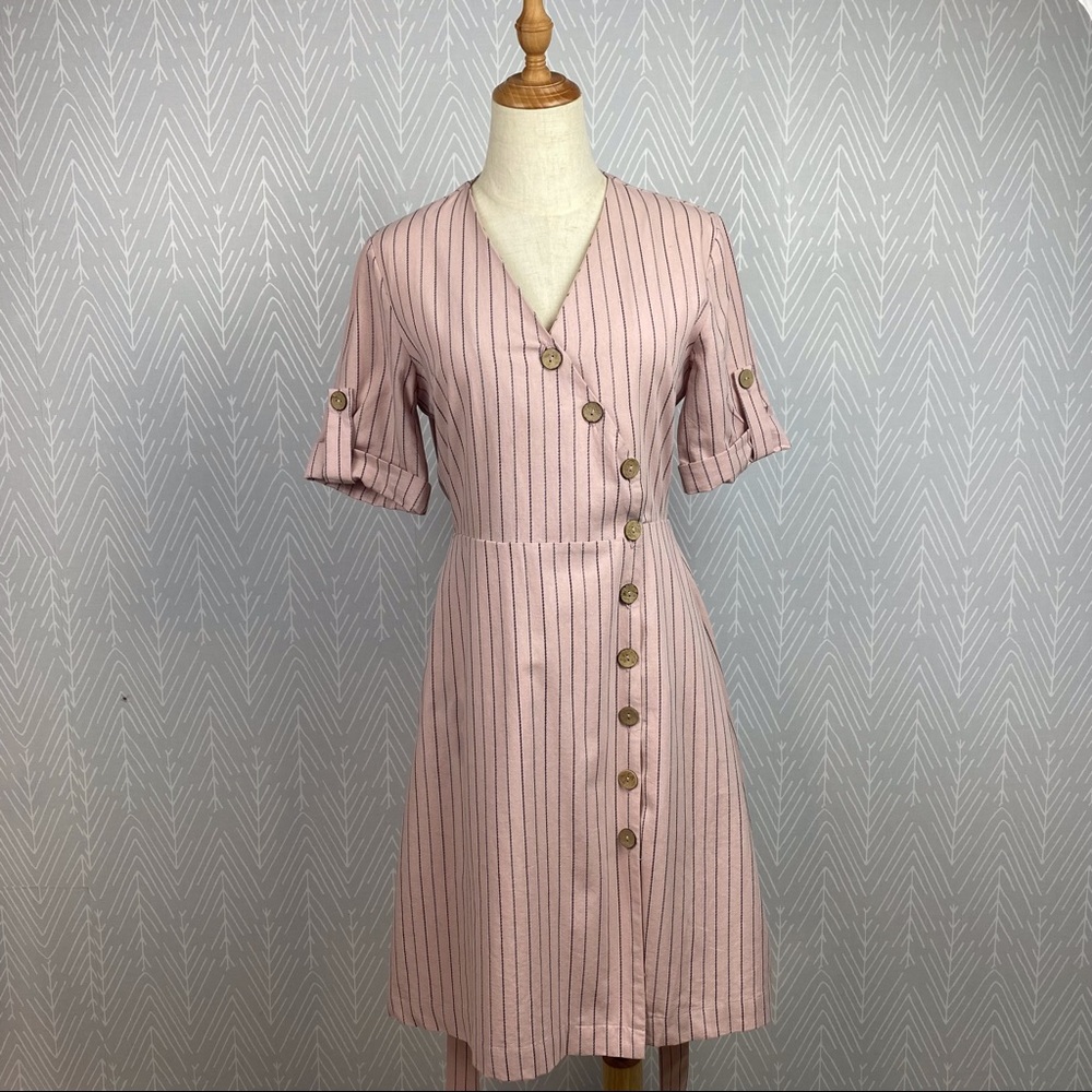 HYFVE Pink Striped Print Short Sleeve Waist Tie Dress. - Picture 4 of 10